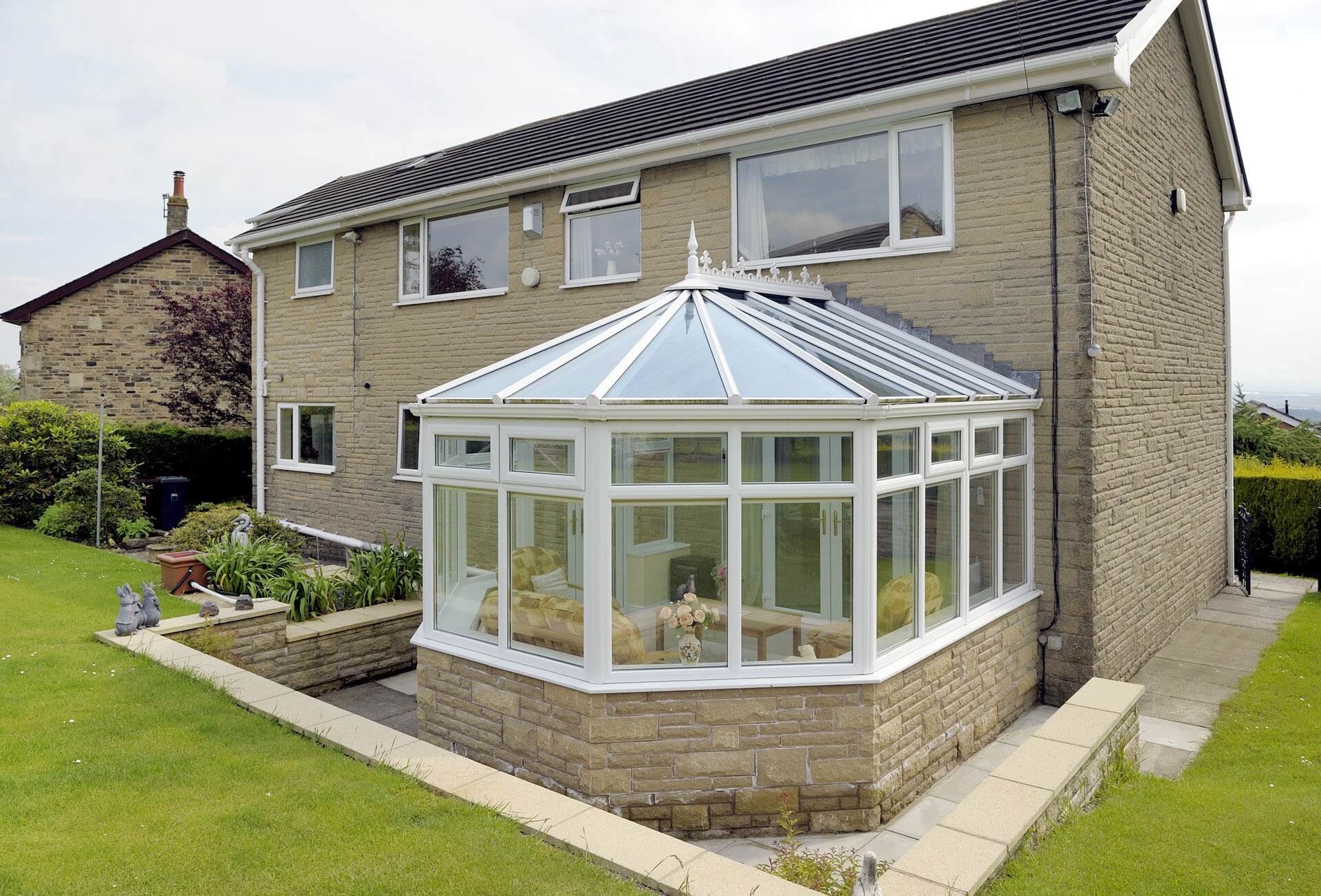 A white Victorian conservatory for a home in Highworth.